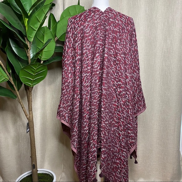 🛑 {SOLD} Lululemon Sun To Moon Scarf - Picture 5 of 6